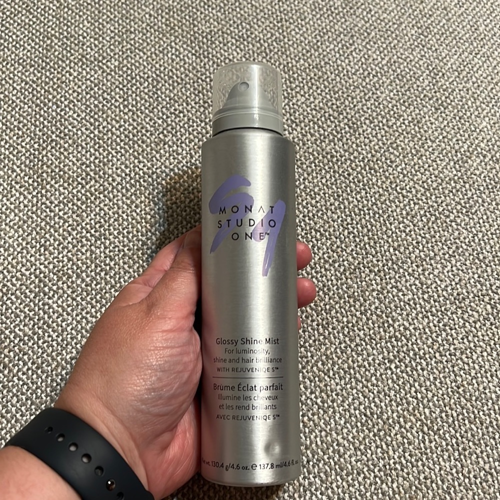 New Monat Glossy Shine Mist